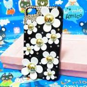 Bling Rhinestones Crystal Pearl Daisy White Flower Black Hard Case Cover for Apple iPhone 4 case, iphone 4G case, iphone 4S case 